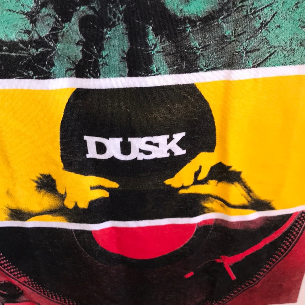Dusk Music DJ T-shirt Size Small - Picture 3 of 6